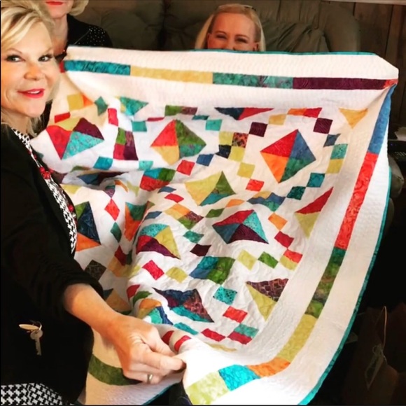 Meet your Posher, Tara - Picture 4 of 6